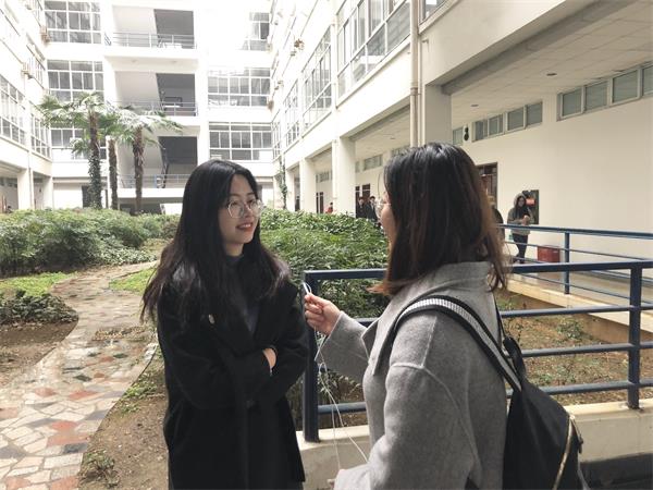 bv伟德国际体育开展雷锋日主题采访活动