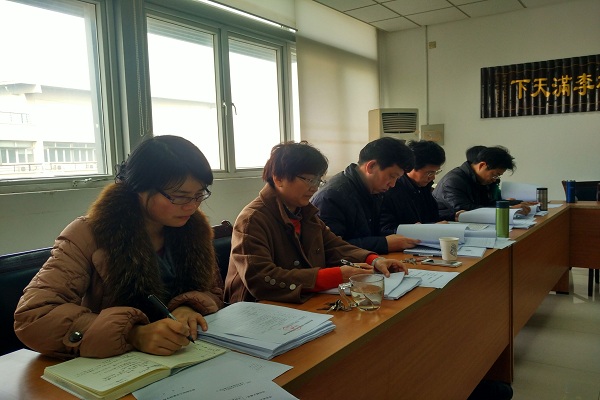 bv伟德国际体育2013级硕士研究生答辩工作圆满结束