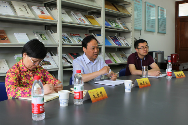 陈章龙书记到bv伟德国际体育调研指导工作